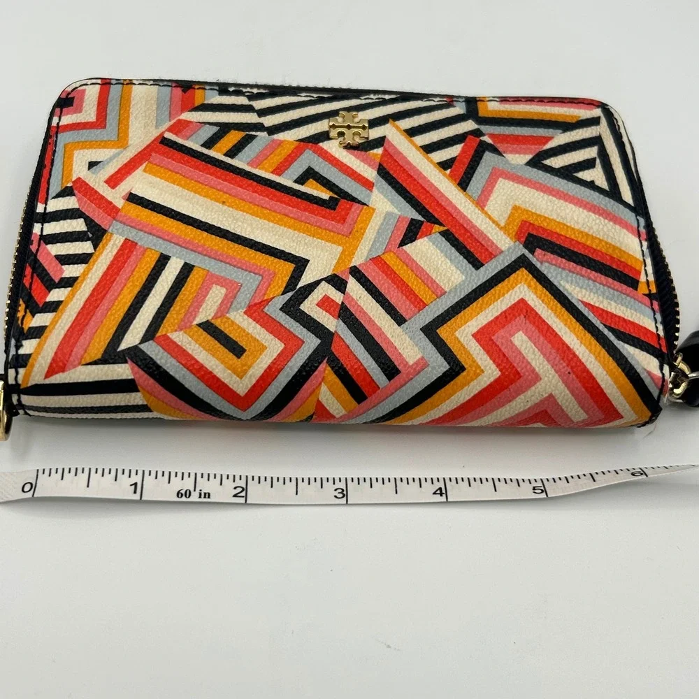 Tory Burch Geometric Chevron Zip Around Wallet Wristlet Orange Pink Black Gold